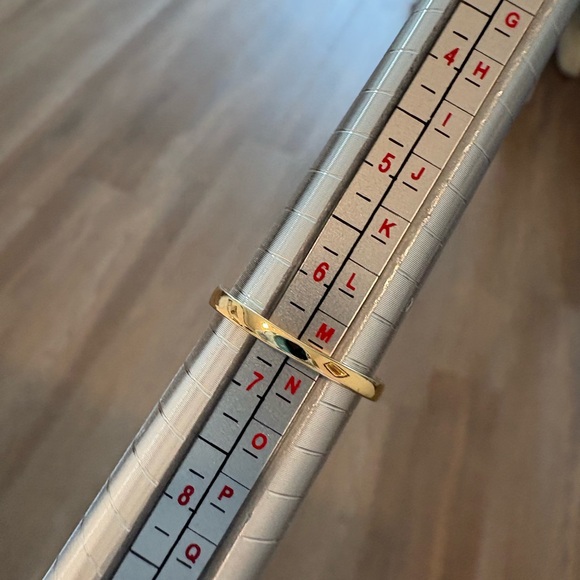 💎 Yellow gold tone ring - Picture 3 of 4